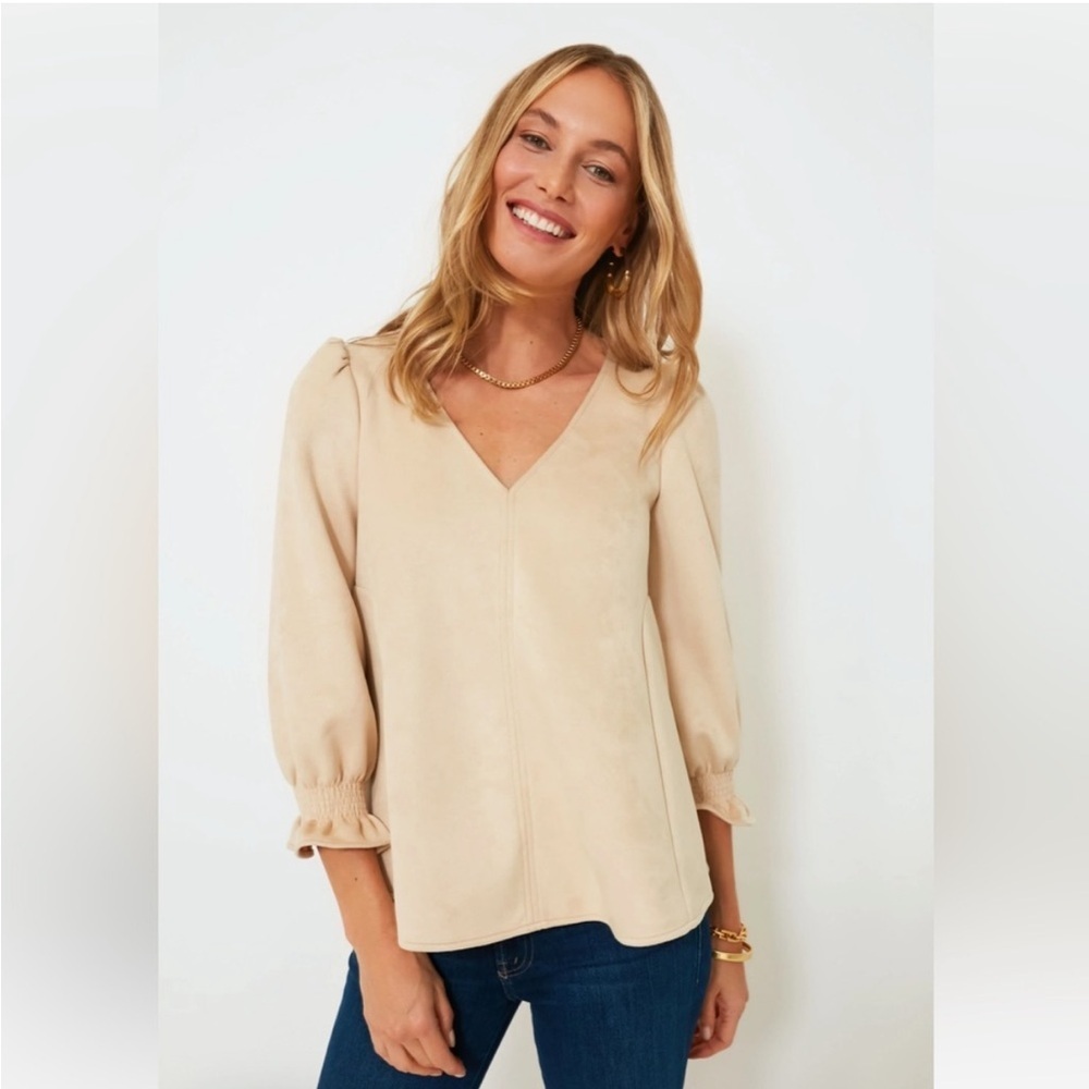 Tuckernuck Easton V-Neck Ruffles 3/4 Sleeve Top Shirt Suede Top Shirt Blouse M